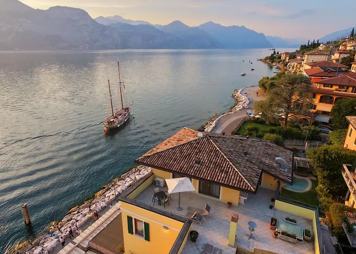 Lake Front Hotel Brenzone